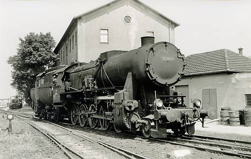 Steam locomotive Rh 52 without smoke deflectors Digital with Sound<br /><a href='images/pictures/Roco/62281.jpg' target='_blank'>Full size image</a>